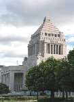 国会議事堂へ